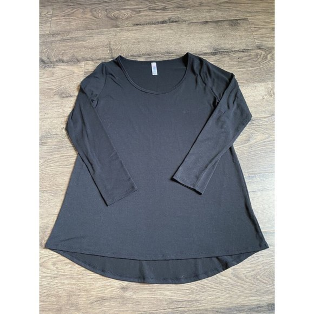 EUC Womens Lularoe Black Long Sleeve T Shirt High Low Size XS